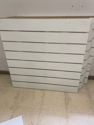 Panel lamas naranjas y blancos