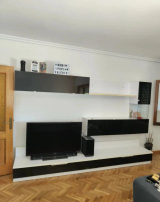 Mueble de salón modular blanco y negro