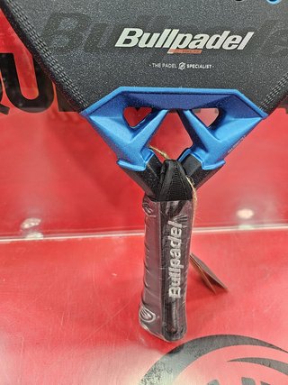 Pala de Padel Bullpadel Vertex 05 Comfort, Nueva.