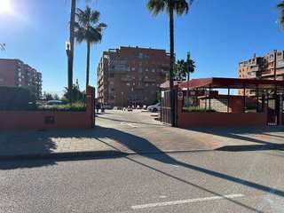 Garaje en venta en El Cónsul - Ciudad Universitaria en Málaga