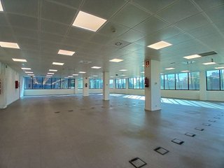 Oficina en alquiler en La Florida - El Plantío en Madrid