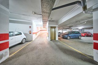 Garaje en venta en Centro - Sagrario en Granada