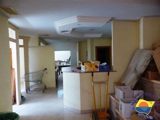Local comercial en venta en Playa de Garrucha en Garrucha