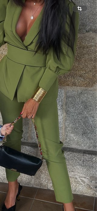 Conjunto verde blazer y pantalón