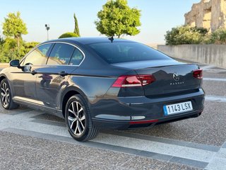 Volkswagen Passat Turismo 2021