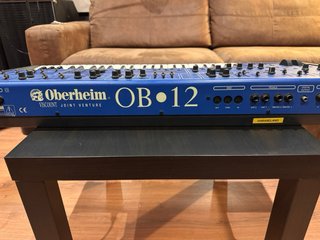 Sintetizador Oberheim OB12