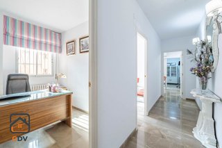 Oficina en alquiler en San Matías - Realejo en Granada