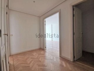 Piso en alquiler en Valdemarín en Madrid