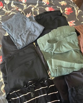 Pack Ropa Embarazada Pantalones y camisetas