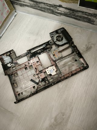 Carcassa inferiore HP 650 G1 + Vari pezzi
