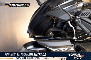YAMAHA YAMAHA R1 *POCOS KMS* CUPULA*MATRICULADA EN EL 2025*