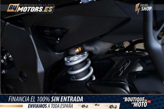 YAMAHA YAMAHA R1 *POCOS KMS* CUPULA*MATRICULADA EN EL 2025*