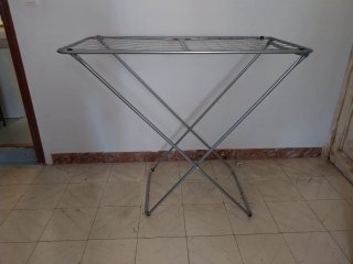 Tendedero plegable metálico