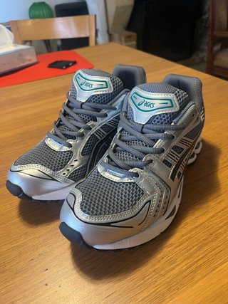 Asics Gel-Kayano 14 Hombre Talla 42