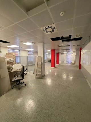 Local comercial en alquiler en Cortes - Huertas en Madrid