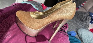 Zapatos dorados tacón fiesta talla 38