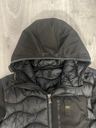 Chaqueta Blauer Negra Plumas