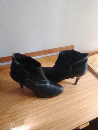Botines Mustang Piel Negros