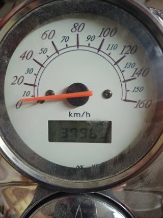 Honda Shadow 750 Negra/Roja - 37.000 km