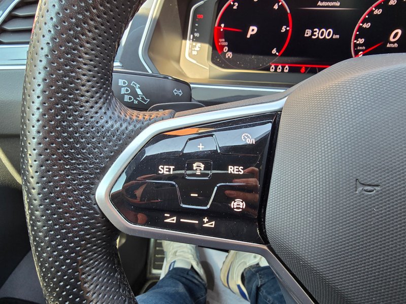 Volkswagen Tiguan 2.0 TDI R Line DSG 2022, foto 29