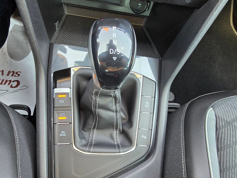 Volkswagen Tiguan 2.0 TDI R Line DSG 2022, foto 48