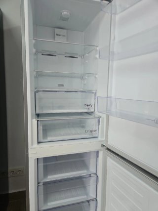 Nevera Beko plateada