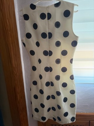 Vestido de fiesta lunares blanco y negro