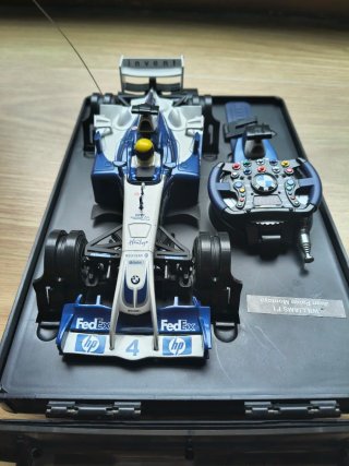 Modellino F1 Williams BMW Montoya RC