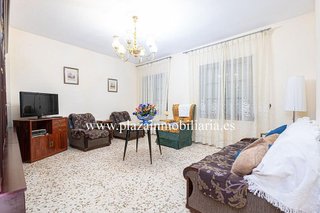 Chalet en venta en Lucena