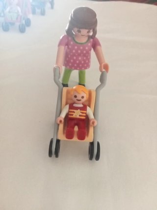 Playmobil Madre con Cochecito Bebé