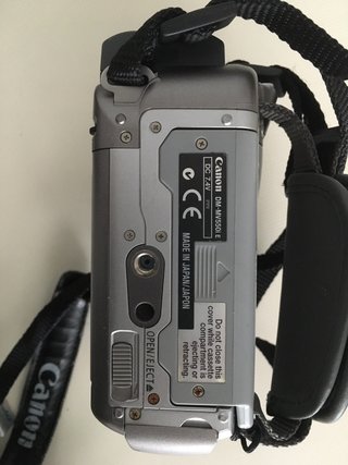 Videocámara Canon MV550i con accesorios