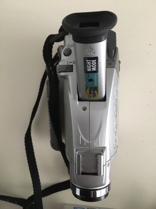 Videocámara Canon MV550i con accesorios