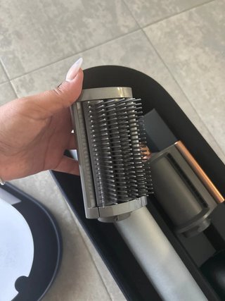 Dyson    Airwrap      complete      long