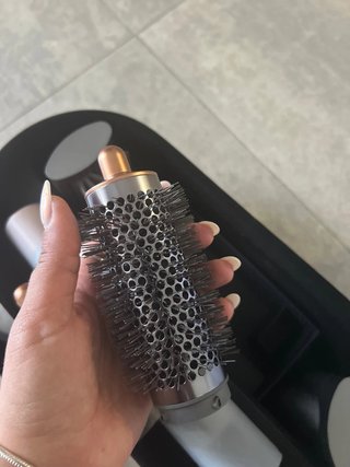 Dyson    Airwrap      complete      long