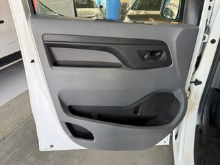 OPEL VIVARO 1.5 D Combi 8 plazas de 120CV M1