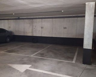 Garaje en venta en Parla Este en Parla