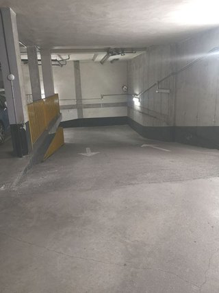 Garaje en venta en Parla Este en Parla