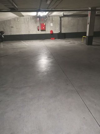 Garaje en venta en Parla Este en Parla