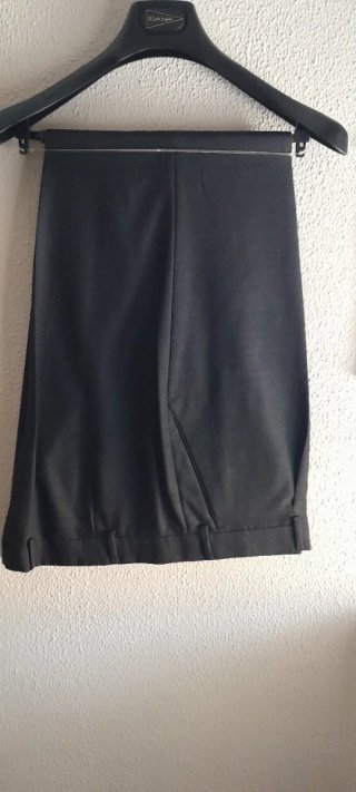Traje de chaqueta gris hombre chaleco gris marengo