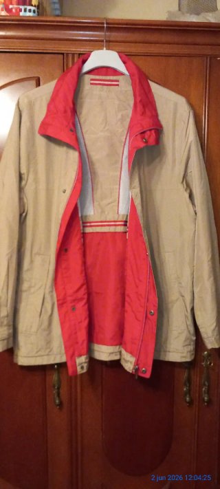 Gabardina Emidio Tucci Beige y Roja
