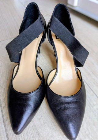 Scarpe con tacco nere eleganti