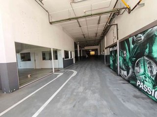 Nave industrial en alquiler en Almeda - El Corte Inglés en Cornellà de Llobregat