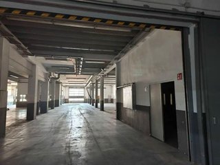 Nave industrial en alquiler en Almeda - El Corte Inglés en Cornellà de Llobregat