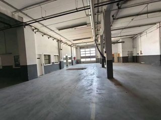 Nave industrial en alquiler en Almeda - El Corte Inglés en Cornellà de Llobregat