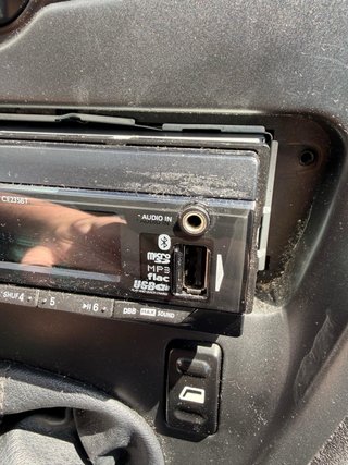 Radio Coche Philips CE215BT