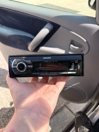 Radio Coche Philips CE215BT