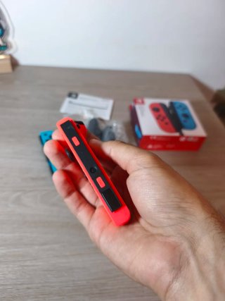 Joycons Nintendo Switch Nuevos Rojos y Azules