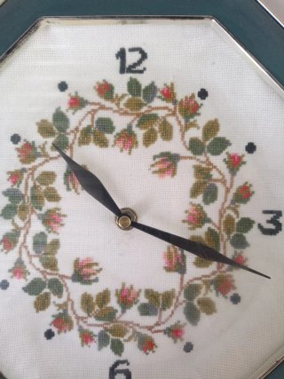 Reloj de pared decorativo floral punto d cruz