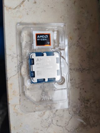 AMD Ryzen 7 9800X3D CPU