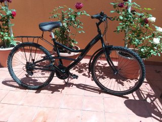 Bicicleta ciudad Negra